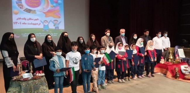ارسال بیش از ۲۰۰۰ اثر به دبیرخانه جشنواره شادینه در پلدختر
