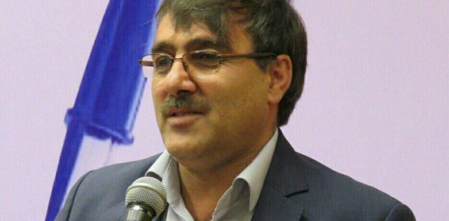 پیش ثبت نام روزنامه نگار برجسته لرستانی در حوزه انتخابیه تهران